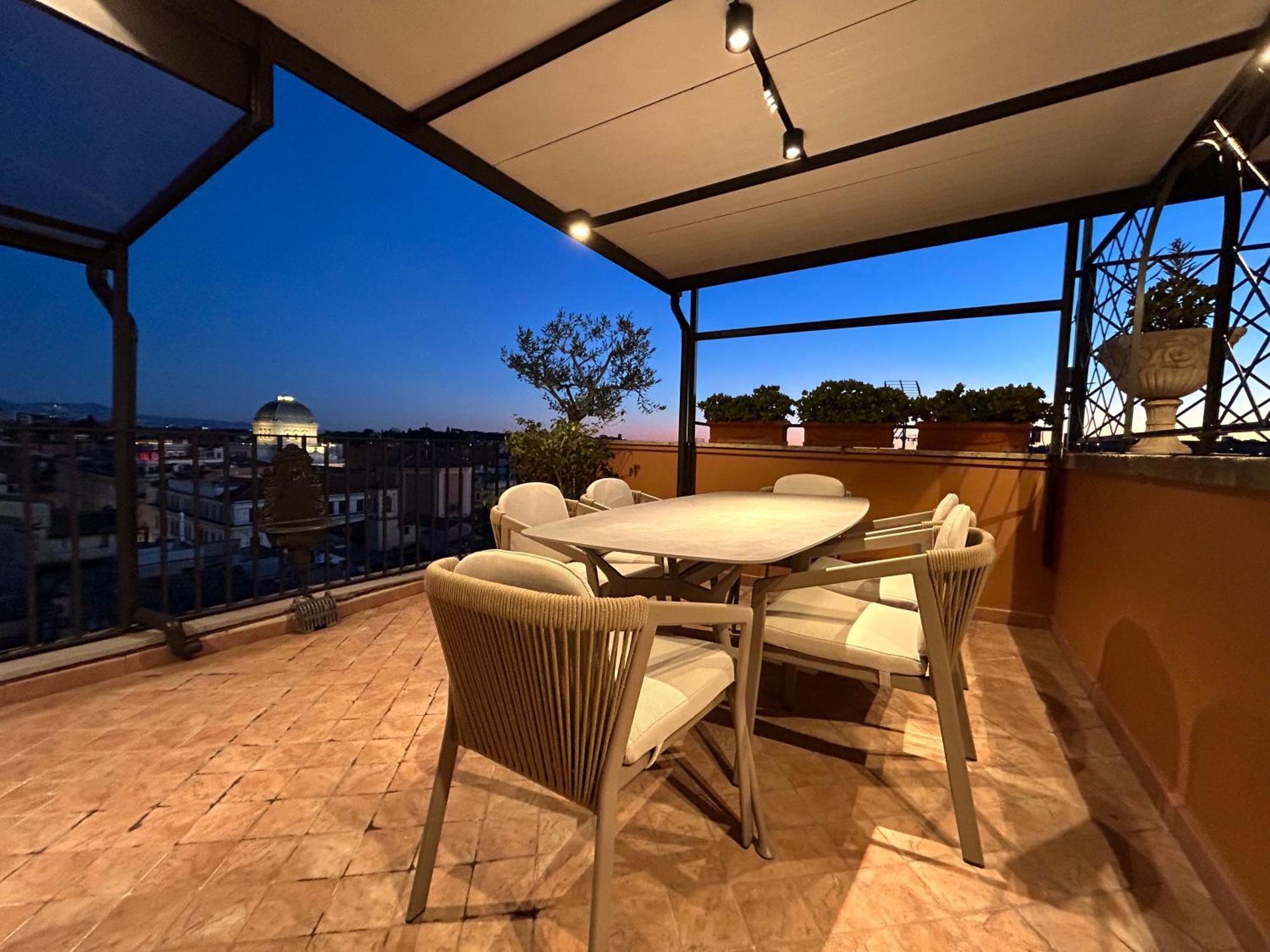 Arenula16 Attico Con Terrazza Panoramica Apartment *